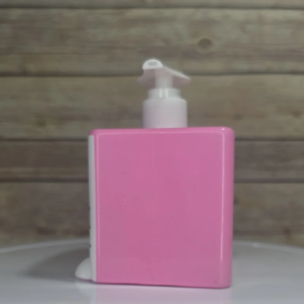 Hello Kitty Pink Kids Foaming Hand Soap Dispenser